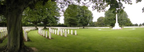 over 4000 graves here